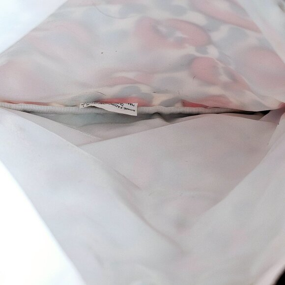 LeSportSac Pink Lip Smacker & Blue Cheetah 3 Tier Zippered Crossbody Handbag - Picture 9 of 9